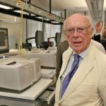 «Έφυγε ο Βιολόγος που Αποκάλυψε τη Μυστική Δομή του DNA»