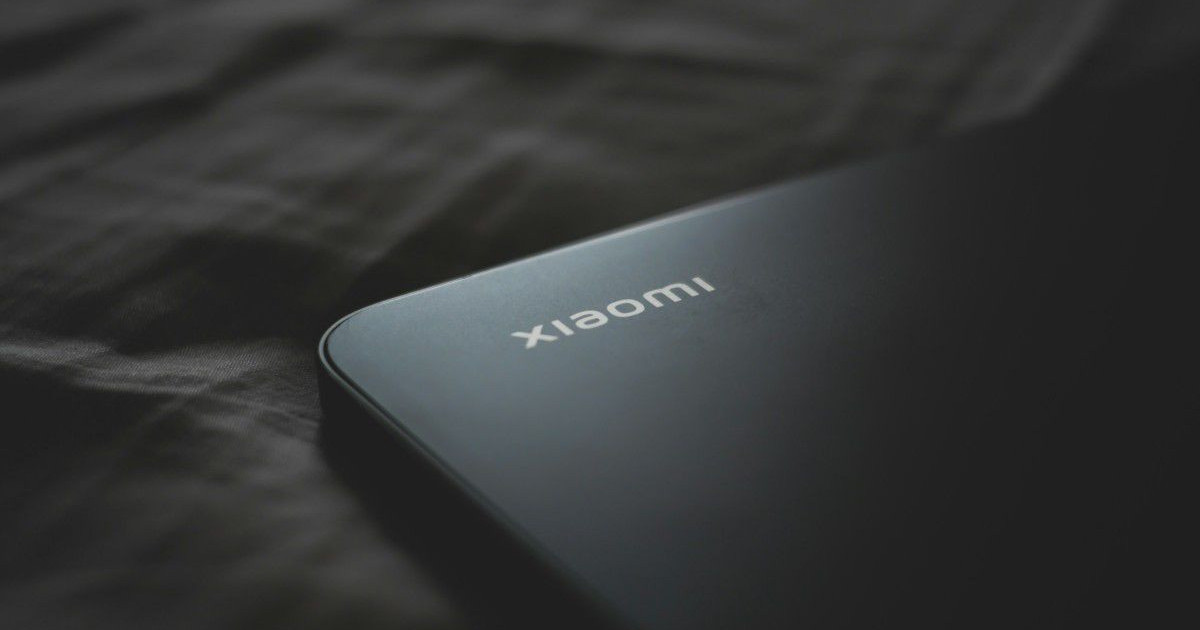 Λεπτό Smartphone από Xiaomi: Μπαταρία 10,000mAh για Ατελείωτη Χρήση!