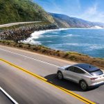 Ηλεκτρικοί Δρόμοι: Η Τεχνολογία που Επαναστατεί στις Μεταφορές και Μειώνει τις Μπαταρίες EV!