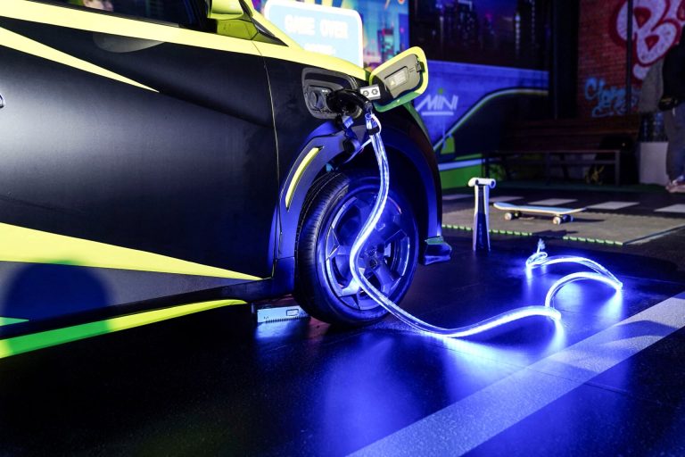 Επαναστατικός Κινητήρας: Μειώστε Χιλιάδες Κιλά Βάρος από Ηλεκτρικά Αυτοκίνητα!